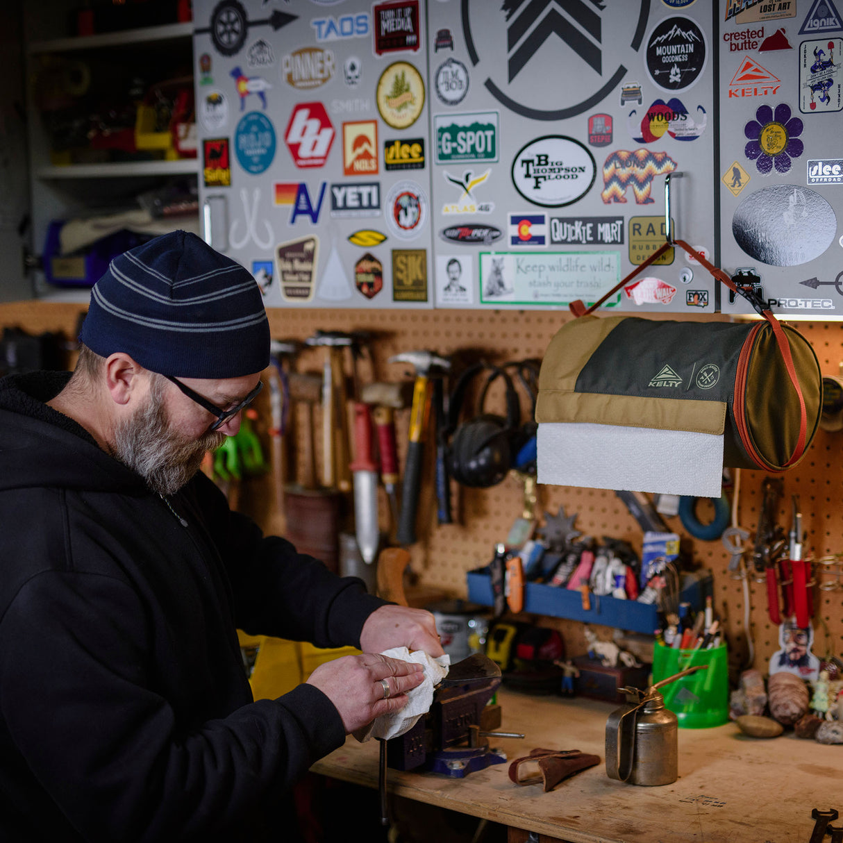 Kelty Spill-Ender Kitchen Towel Dispenser