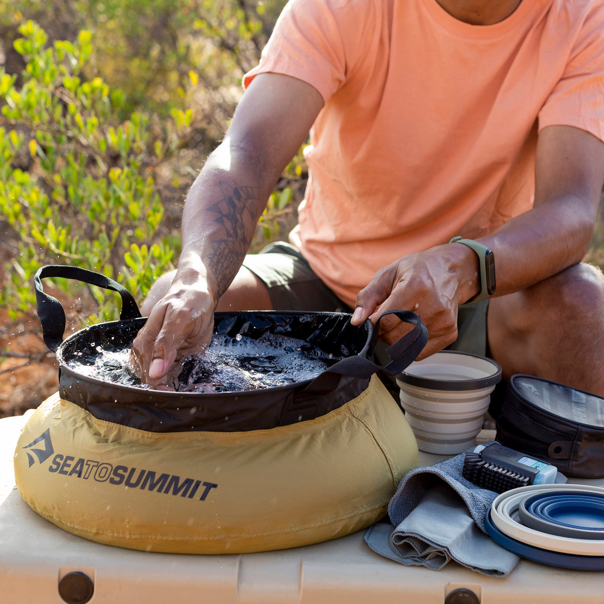 Sea To Summit Kitchen Sink with Handles, 10 Litre