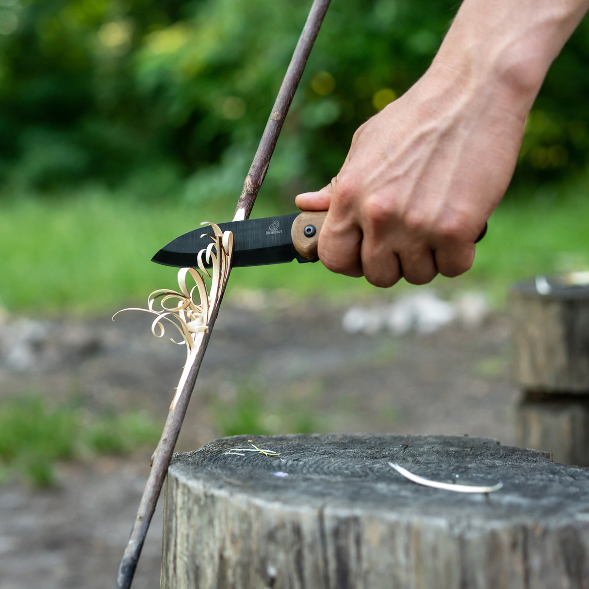 BeaverCraft Shadow Compact Bushcraft Knife with Leather Sheath