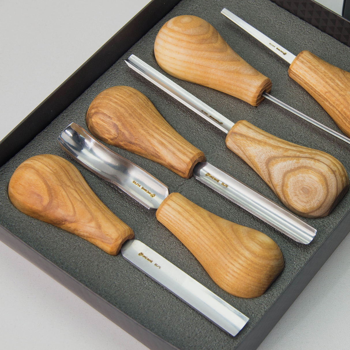 BeaverCraft 6 Piece Palm Chisel Set