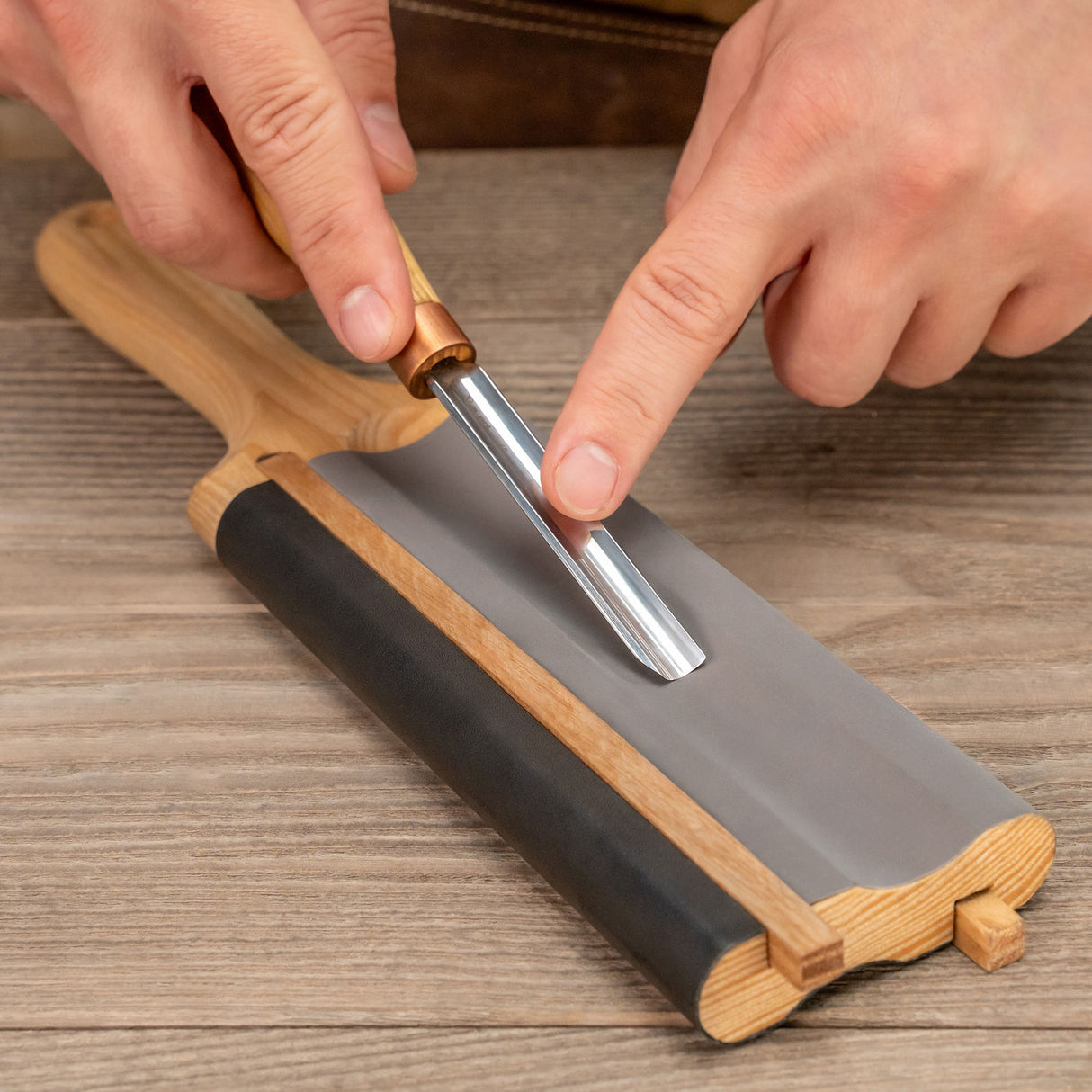 BeaverCraft Dual Sided Paddle Strop for Hook Knives & Gouges
