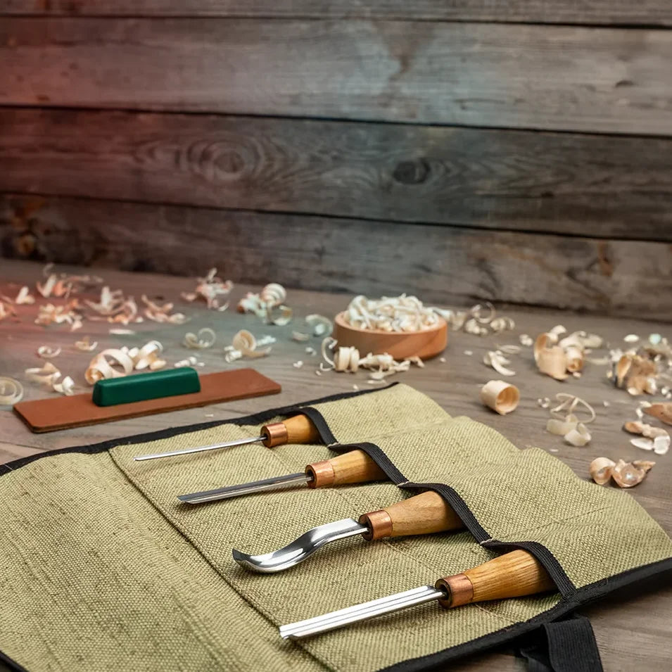 BeaverCraft 4 Piece Wood Carving Gouge & Chisel Set in Canvas Tool Roll