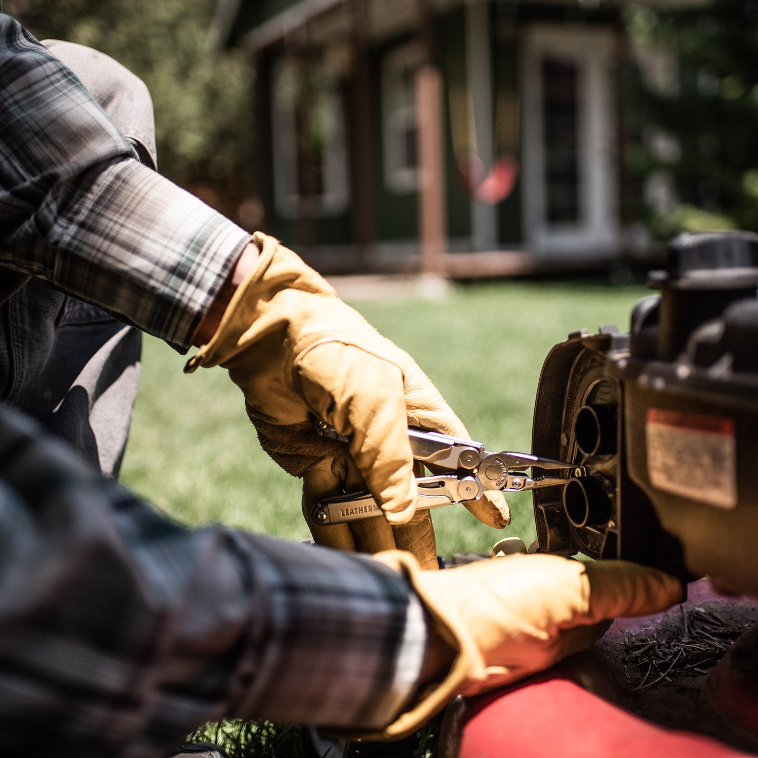 Leatherman Wave Plus Multi-tool and Pouch