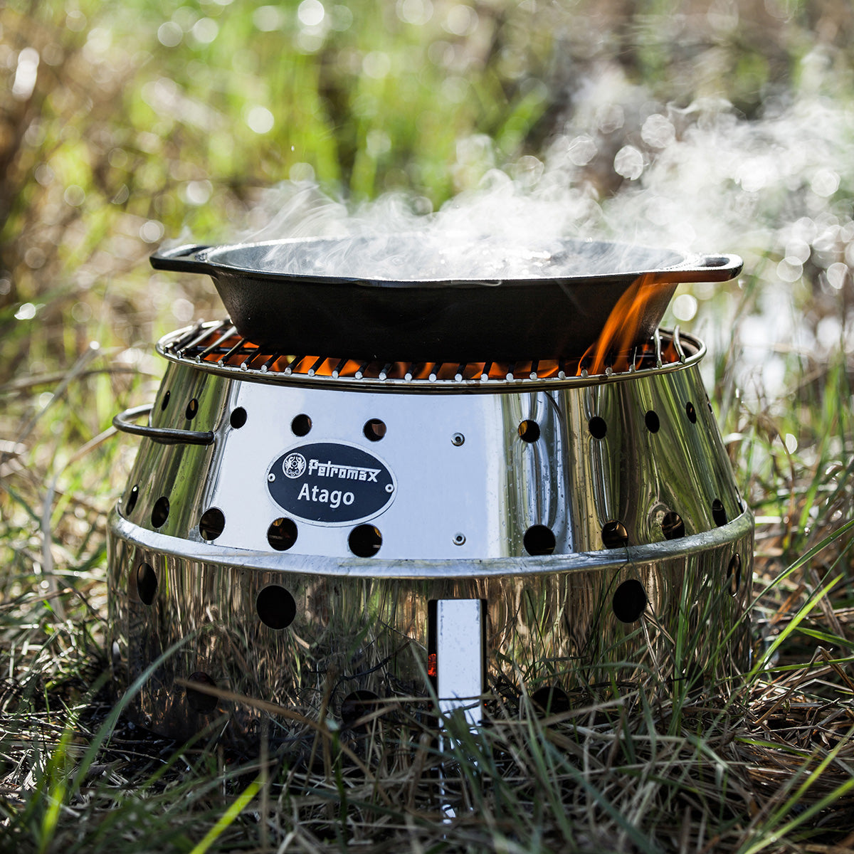 Petromax Two Handled Seasoned Cast Iron Fire Skillet