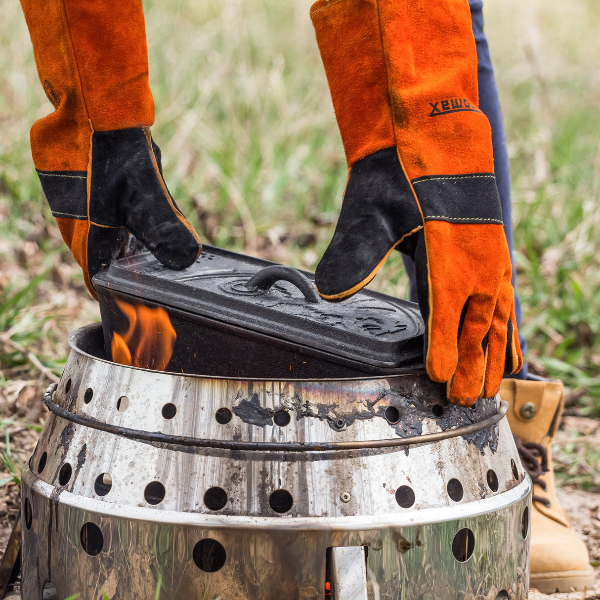 Petromax Cast Iron Loaf Pan with Lid