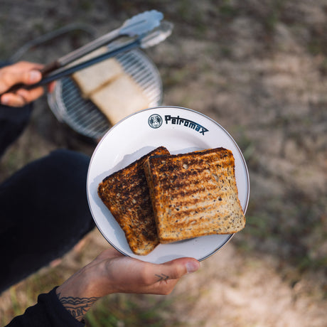 Petromax 18cm Enamel Side Plates, Set of 2