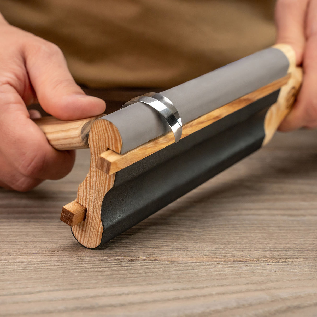 BeaverCraft Dual Sided Paddle Strop for Hook Knives & Gouges