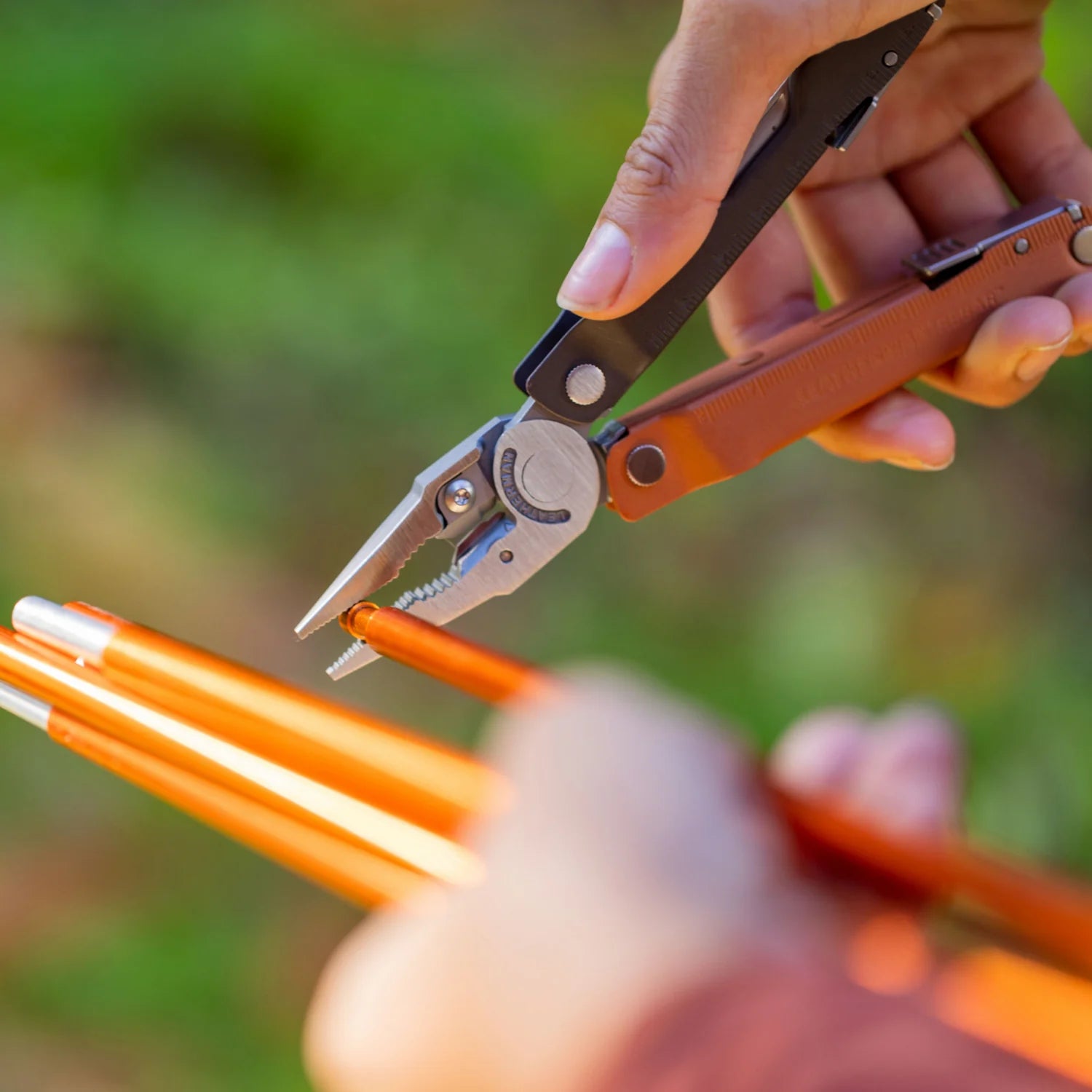 Leatherman Rebar Multi-tool with Pouch, Coyote Tan